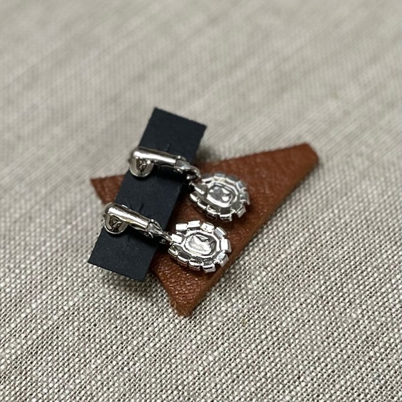 Vintage CZ & Glass Dangle Clip on Earrings - Picture 3 of 3